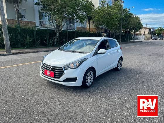 HYUNDAI HB20 1.0 COMFORT 12V FLEX 4P MANUAL HYUNDAI HB20 1.0 COMFORT 12V FLEX 4P MANUAL